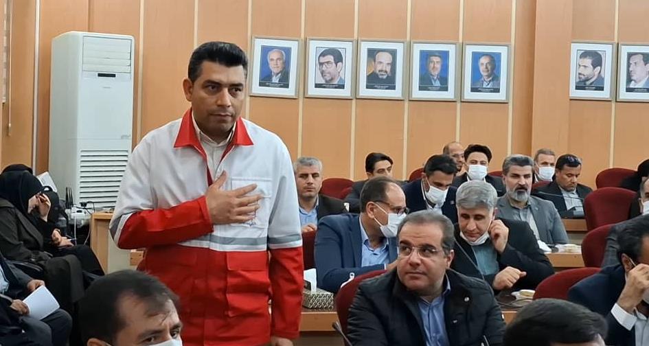 تجلیل از سرپرست هلالاحمر کهگیلویه و بویراحمد در دومین دوره حکمرانی ویژه مدیران استان