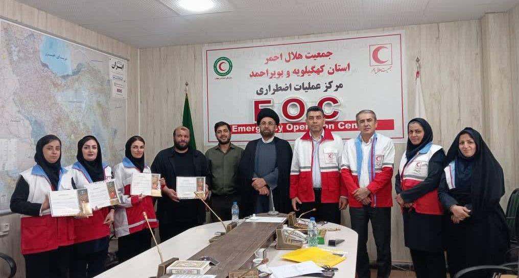 تجلیل از برگزیدگان کشوری کنگره دانش‌آموزی راسخ "راویان سرو سرخ" در کهگیلویه و بویراحمد